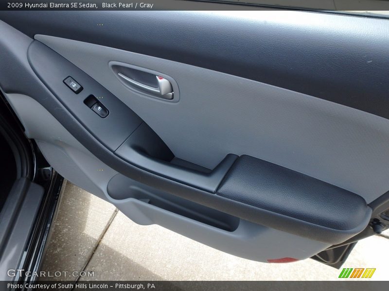 Black Pearl / Gray 2009 Hyundai Elantra SE Sedan