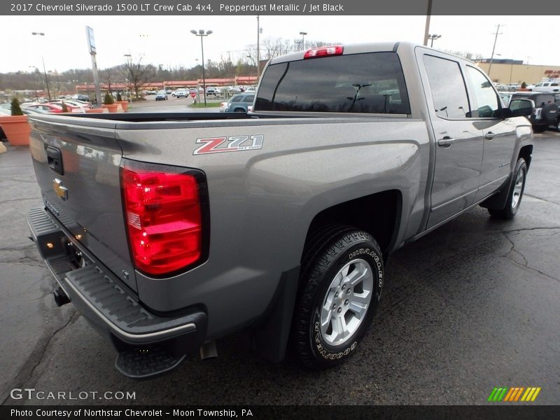 Pepperdust Metallic / Jet Black 2017 Chevrolet Silverado 1500 LT Crew Cab 4x4