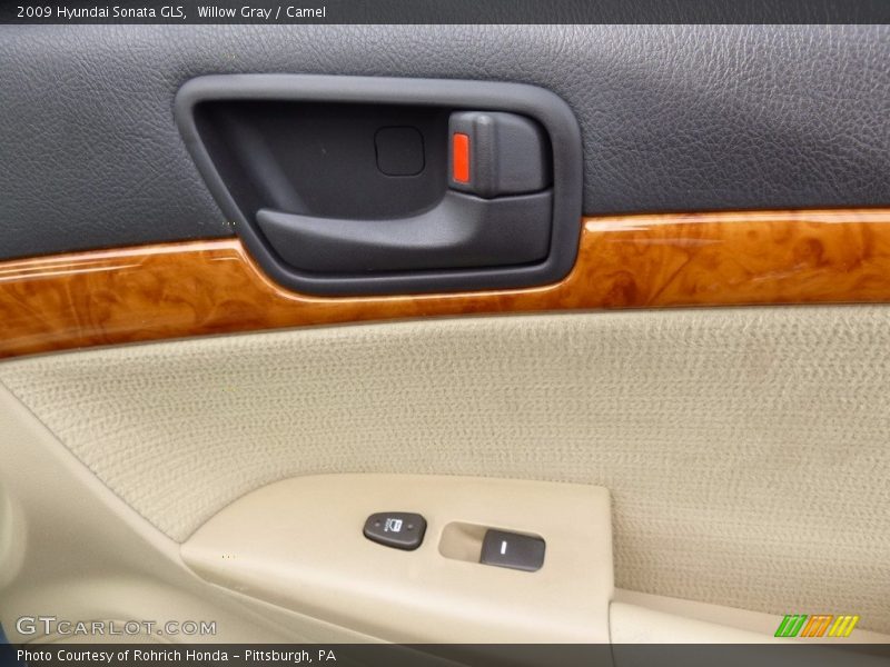 Willow Gray / Camel 2009 Hyundai Sonata GLS