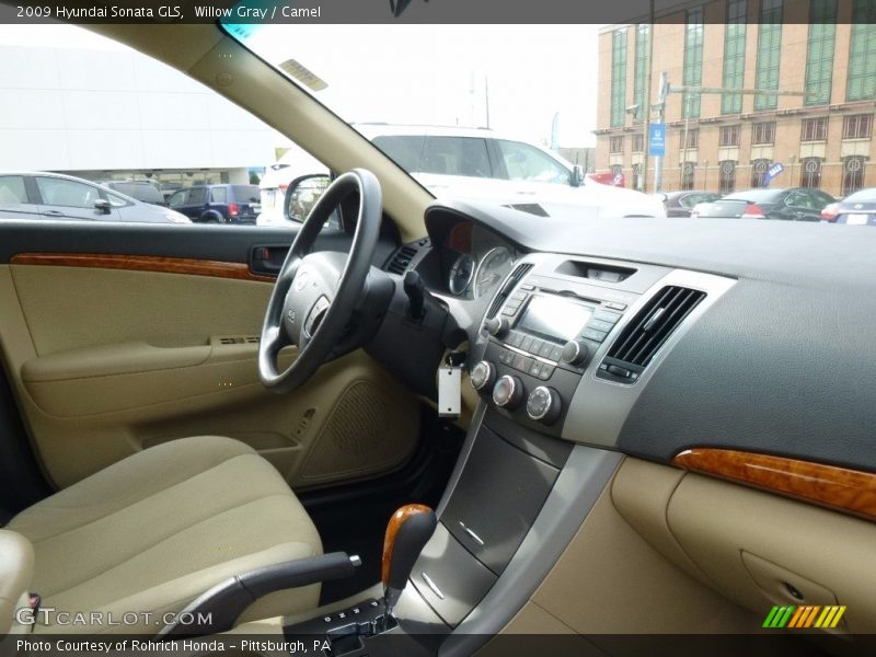 Willow Gray / Camel 2009 Hyundai Sonata GLS