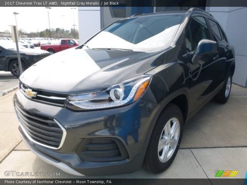 Nightfall Gray Metallic / Jet Black 2017 Chevrolet Trax LT AWD