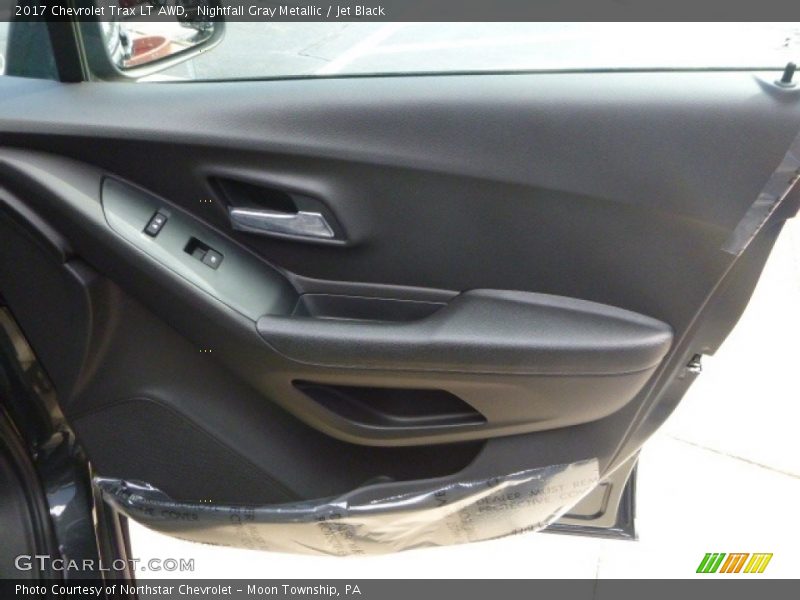 Nightfall Gray Metallic / Jet Black 2017 Chevrolet Trax LT AWD