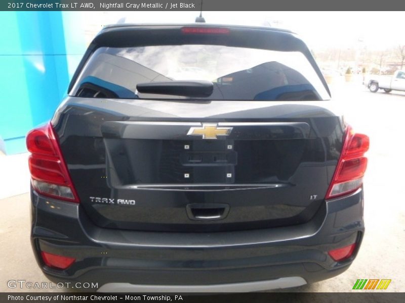 Nightfall Gray Metallic / Jet Black 2017 Chevrolet Trax LT AWD