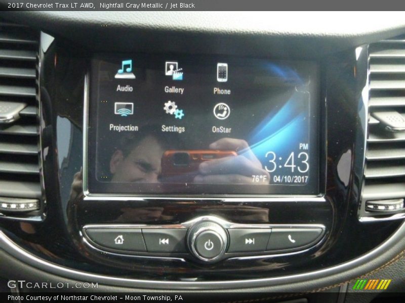 Nightfall Gray Metallic / Jet Black 2017 Chevrolet Trax LT AWD