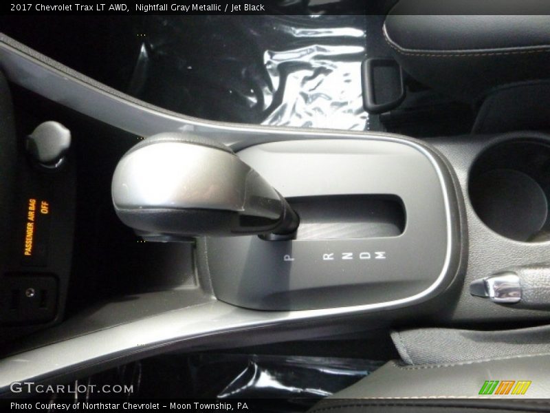 Nightfall Gray Metallic / Jet Black 2017 Chevrolet Trax LT AWD