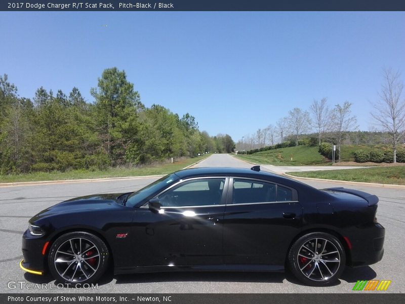 Pitch-Black / Black 2017 Dodge Charger R/T Scat Pack