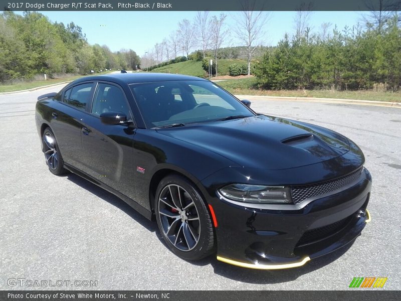 Pitch-Black / Black 2017 Dodge Charger R/T Scat Pack