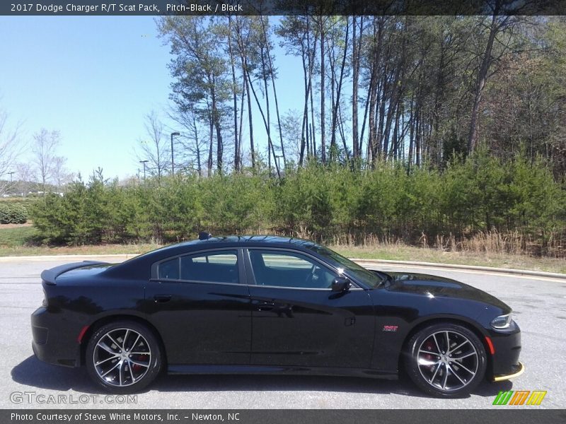 Pitch-Black / Black 2017 Dodge Charger R/T Scat Pack