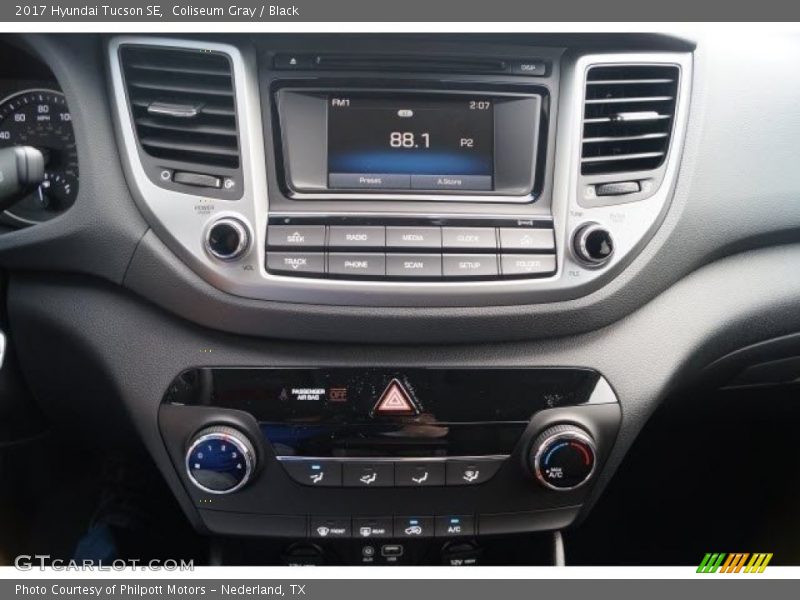 Coliseum Gray / Black 2017 Hyundai Tucson SE