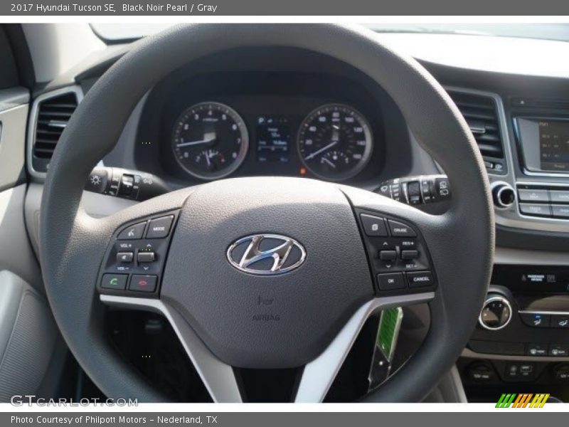 Black Noir Pearl / Gray 2017 Hyundai Tucson SE