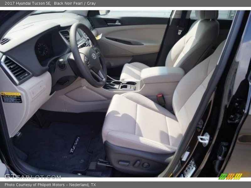 Black Noir Pearl / Gray 2017 Hyundai Tucson SE