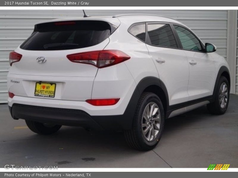 Dazzling White / Gray 2017 Hyundai Tucson SE