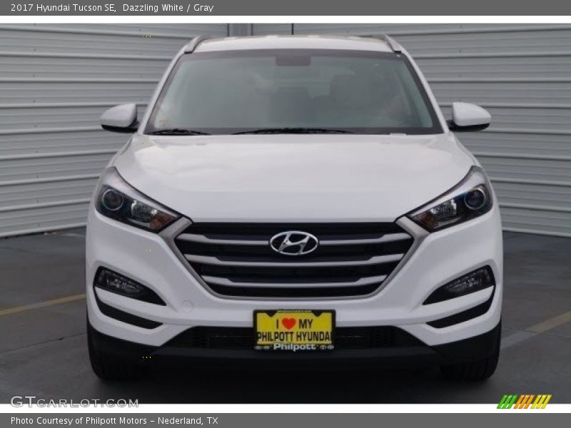 Dazzling White / Gray 2017 Hyundai Tucson SE