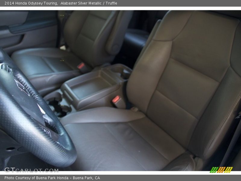 Alabaster Silver Metallic / Truffle 2014 Honda Odyssey Touring
