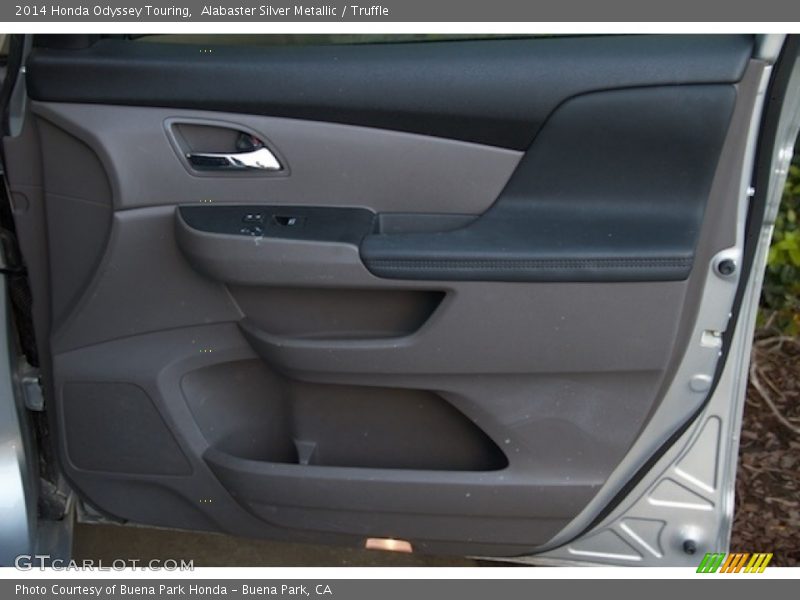 Alabaster Silver Metallic / Truffle 2014 Honda Odyssey Touring