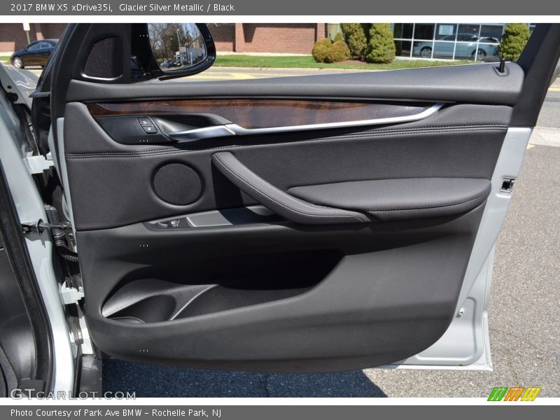 Glacier Silver Metallic / Black 2017 BMW X5 xDrive35i