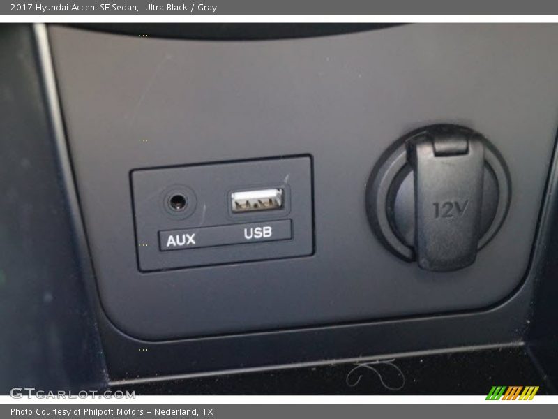 Ultra Black / Gray 2017 Hyundai Accent SE Sedan