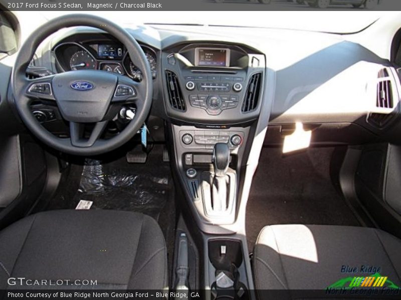 Magnetic / Charcoal Black 2017 Ford Focus S Sedan