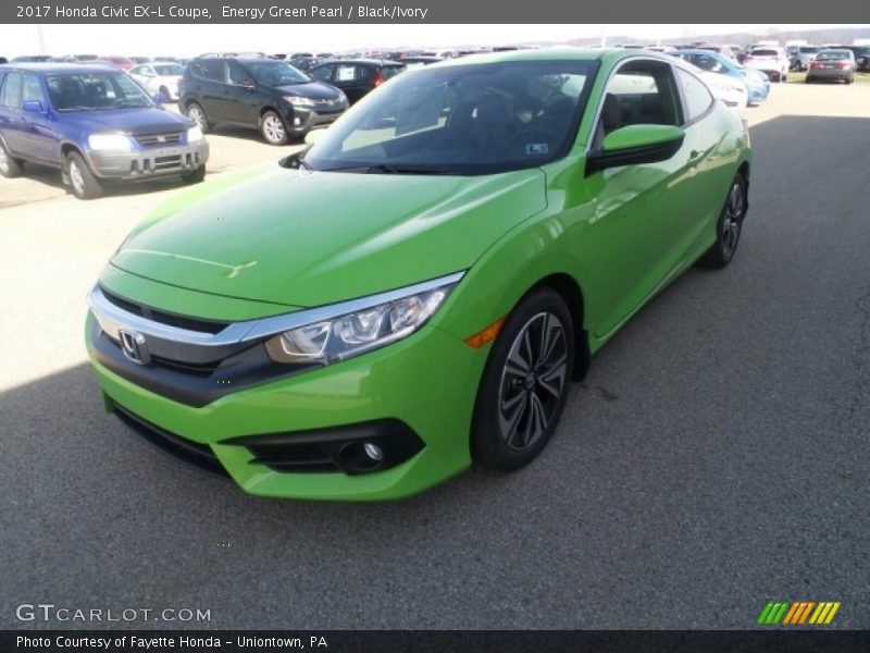 Front 3/4 View of 2017 Civic EX-L Coupe