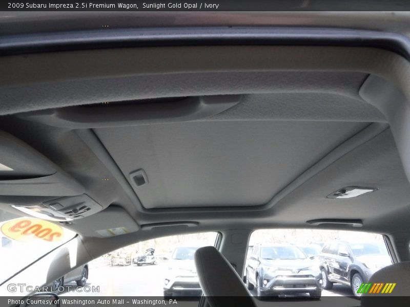 Sunlight Gold Opal / Ivory 2009 Subaru Impreza 2.5i Premium Wagon