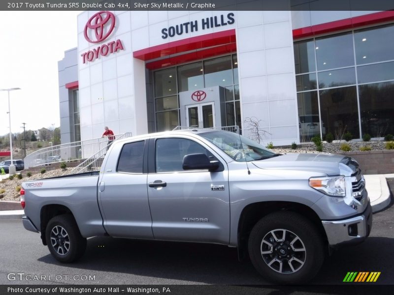 Silver Sky Metallic / Graphite 2017 Toyota Tundra SR5 Double Cab 4x4