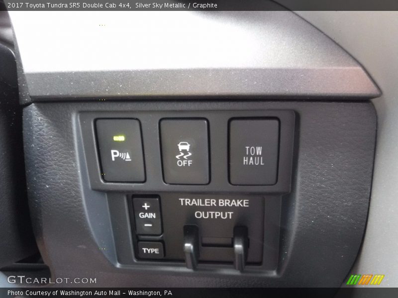 Controls of 2017 Tundra SR5 Double Cab 4x4