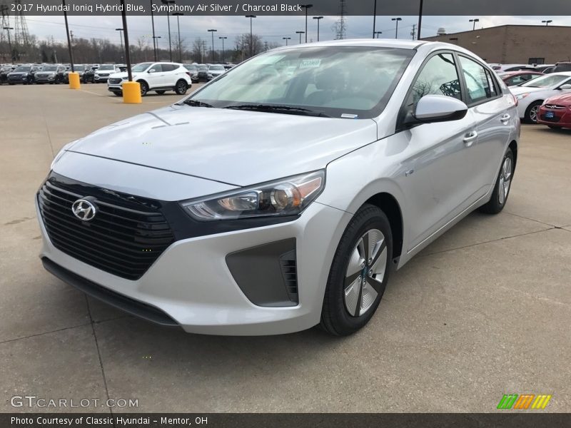 Front 3/4 View of 2017 Ioniq Hybrid Blue