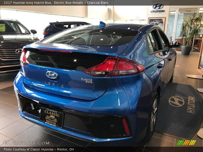 Electric Blue Metallic / Charcoal Black 2017 Hyundai Ioniq Hybrid Blue
