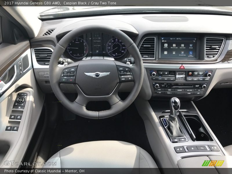 Dashboard of 2017 Genesis G80 AWD