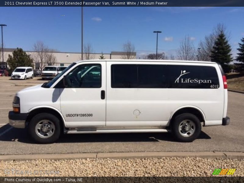 Summit White / Medium Pewter 2011 Chevrolet Express LT 3500 Extended Passenger Van