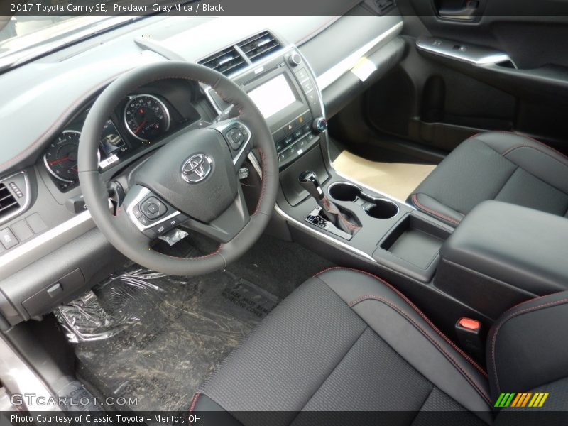 Predawn Gray Mica / Black 2017 Toyota Camry SE
