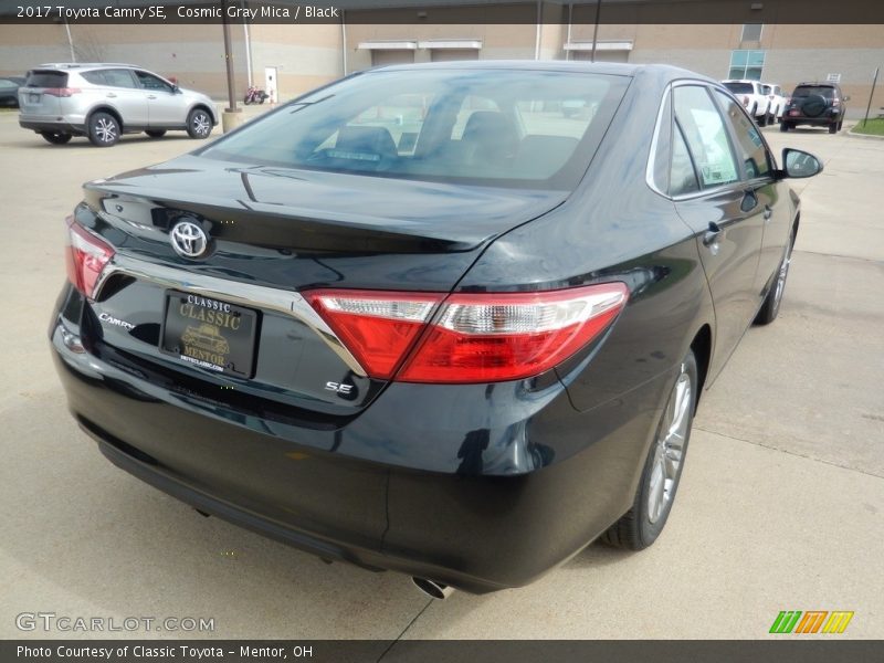 Cosmic Gray Mica / Black 2017 Toyota Camry SE