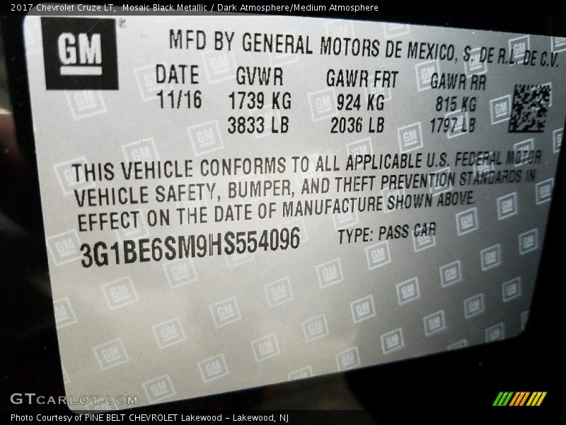 Mosaic Black Metallic / Dark Atmosphere/Medium Atmosphere 2017 Chevrolet Cruze LT