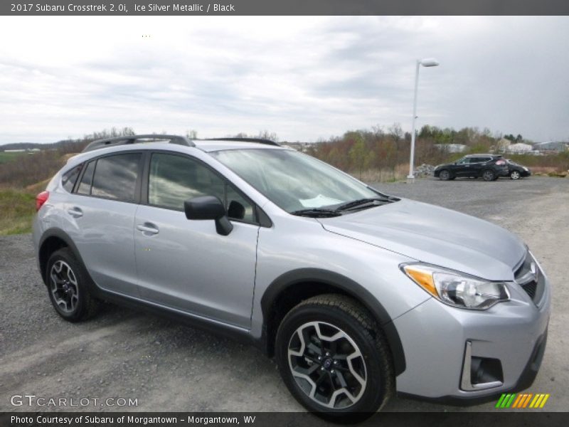 Front 3/4 View of 2017 Crosstrek 2.0i