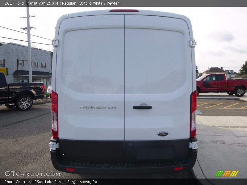 Oxford White / Pewter 2017 Ford Transit Van 250 MR Regular