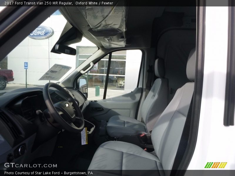 Oxford White / Pewter 2017 Ford Transit Van 250 MR Regular
