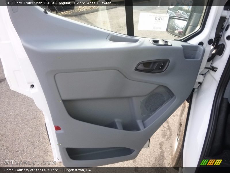 Oxford White / Pewter 2017 Ford Transit Van 250 MR Regular