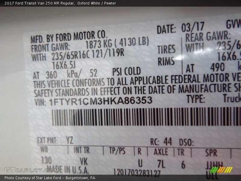 Oxford White / Pewter 2017 Ford Transit Van 250 MR Regular