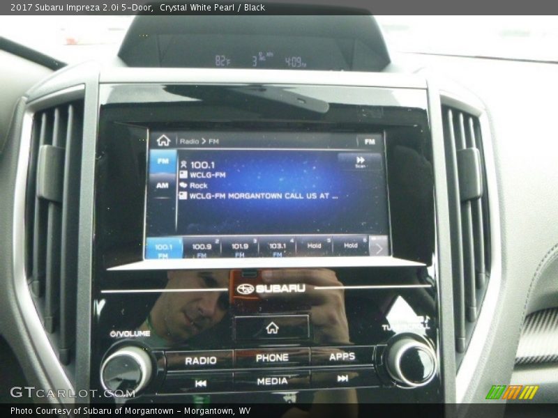 Crystal White Pearl / Black 2017 Subaru Impreza 2.0i 5-Door