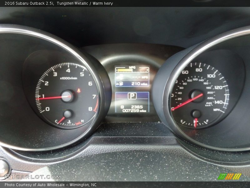 Tungsten Metallic / Warm Ivory 2016 Subaru Outback 2.5i