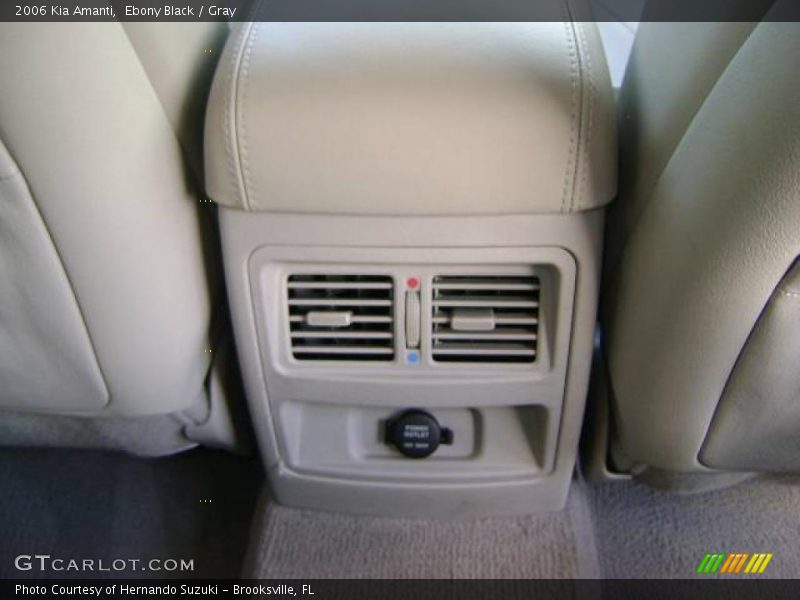 Ebony Black / Gray 2006 Kia Amanti