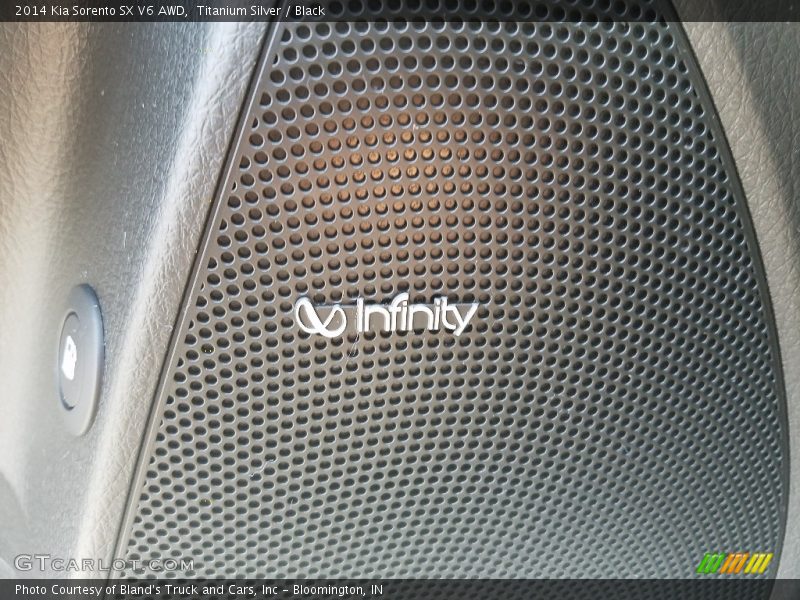 Titanium Silver / Black 2014 Kia Sorento SX V6 AWD