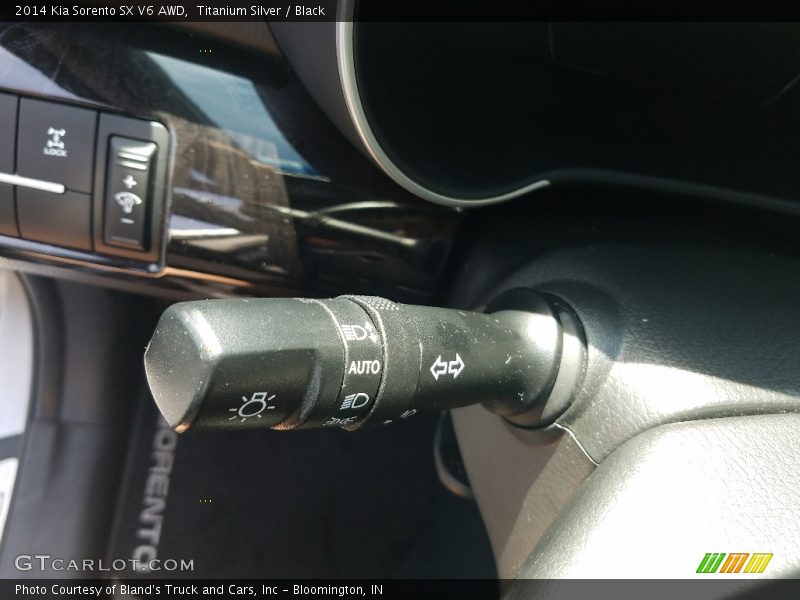 Titanium Silver / Black 2014 Kia Sorento SX V6 AWD