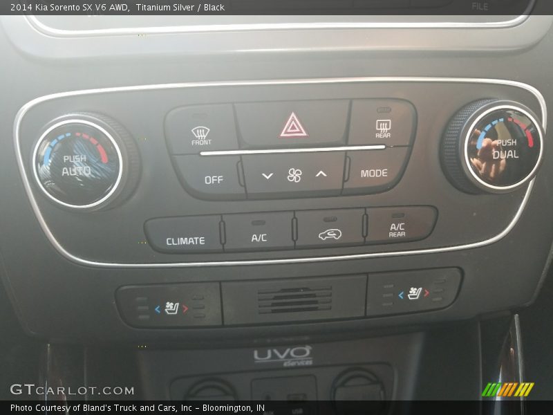 Titanium Silver / Black 2014 Kia Sorento SX V6 AWD