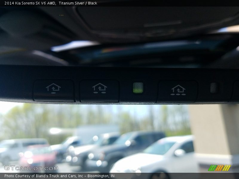 Titanium Silver / Black 2014 Kia Sorento SX V6 AWD
