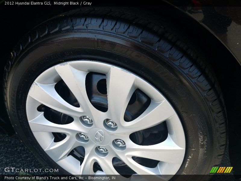 Midnight Black / Gray 2012 Hyundai Elantra GLS