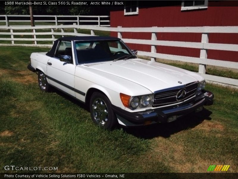 Front 3/4 View of 1988 SL Class 560 SL Roadster