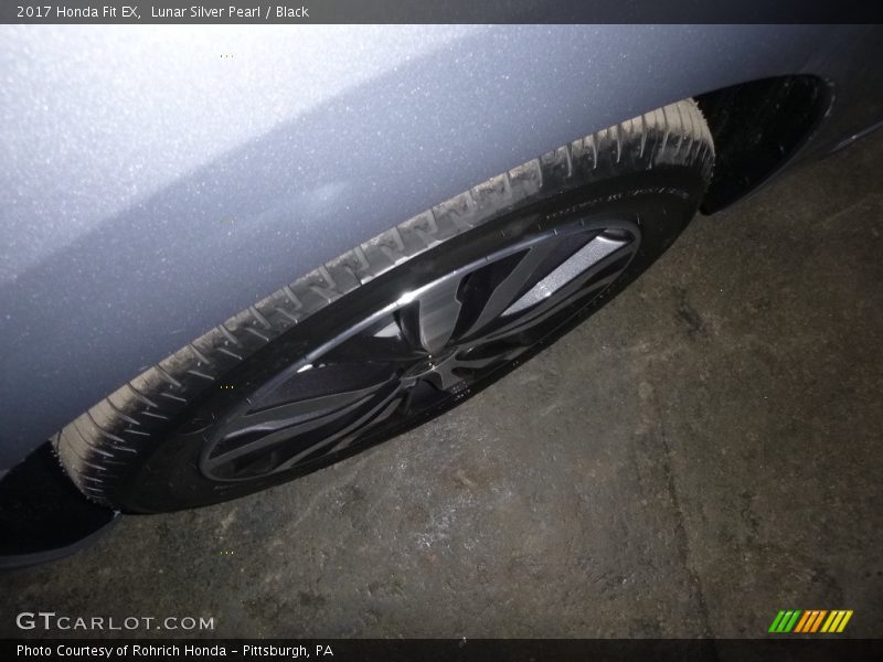 Lunar Silver Pearl / Black 2017 Honda Fit EX