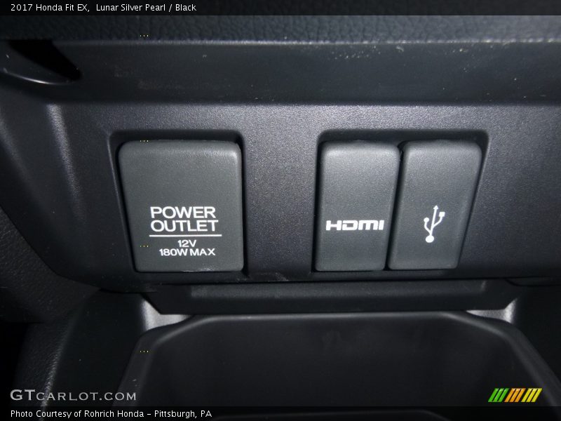 Lunar Silver Pearl / Black 2017 Honda Fit EX