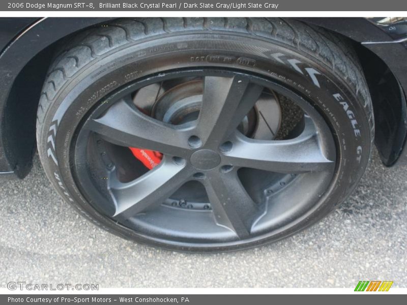 Brilliant Black Crystal Pearl / Dark Slate Gray/Light Slate Gray 2006 Dodge Magnum SRT-8